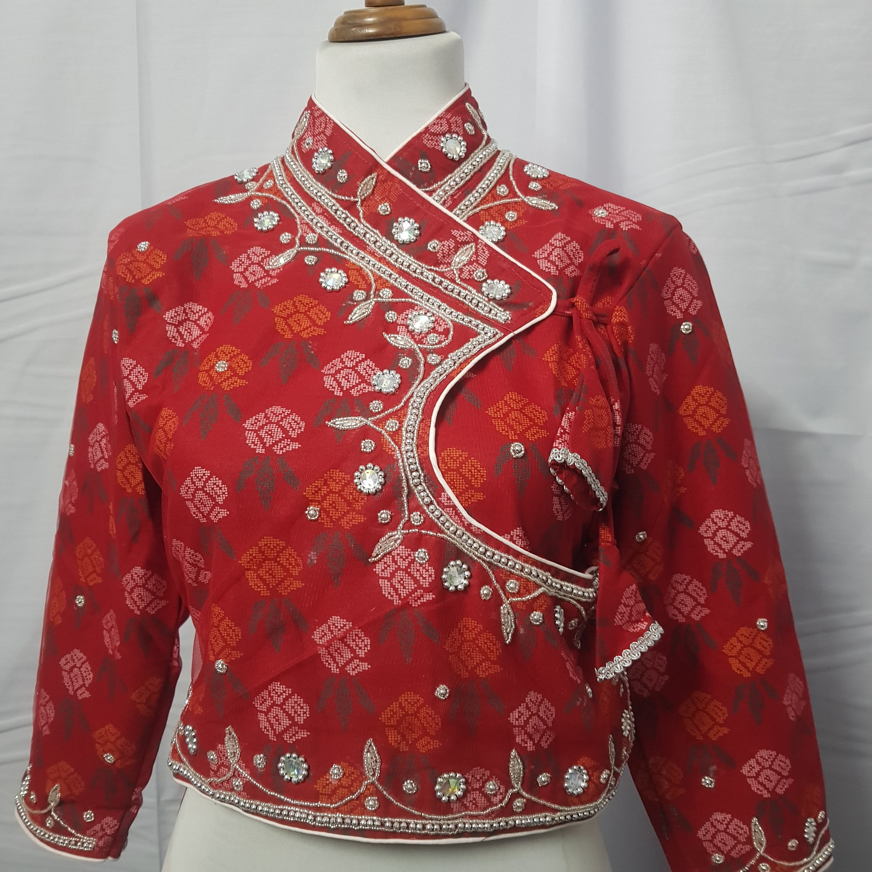 The Dhaka Hand Embroidery Cholo