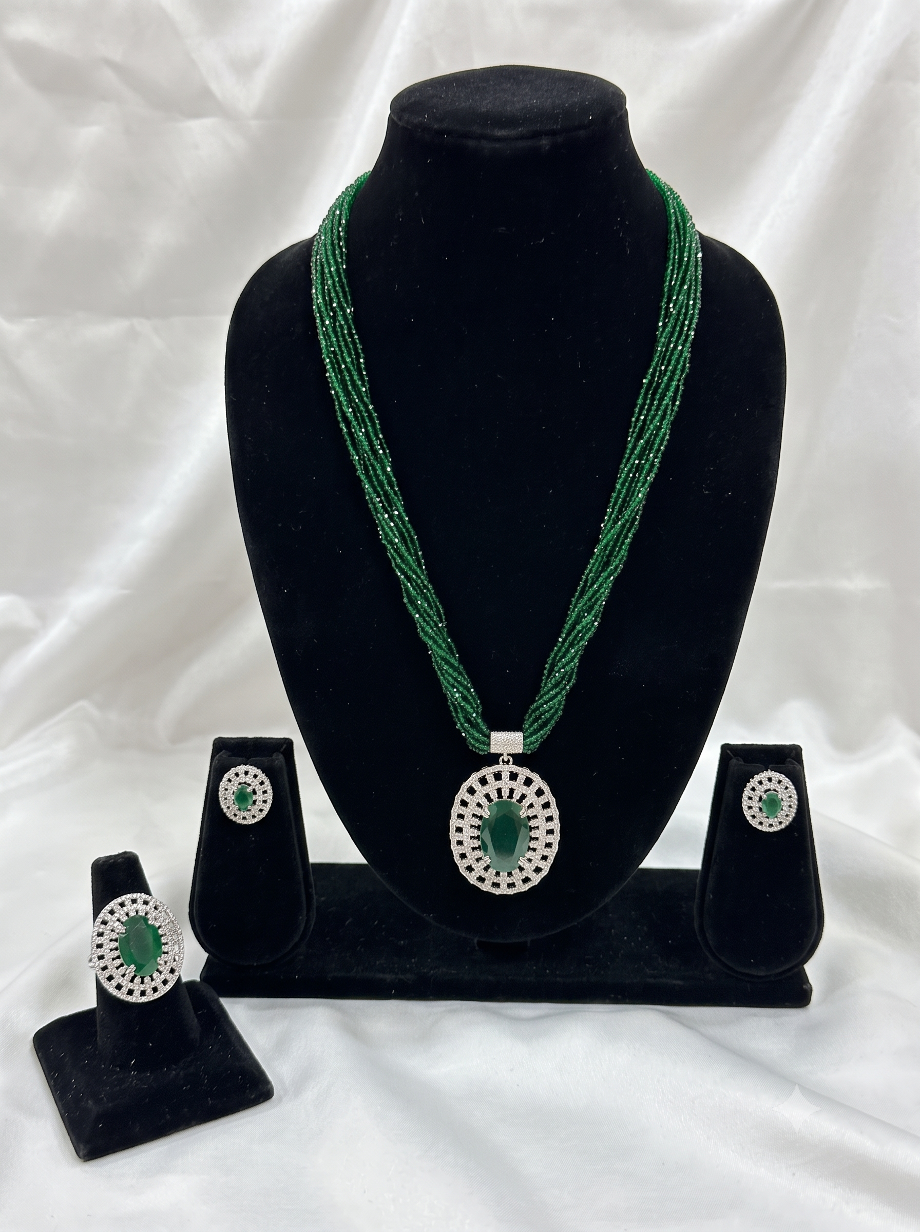 Emerald Elegance Beaded Pendant Set