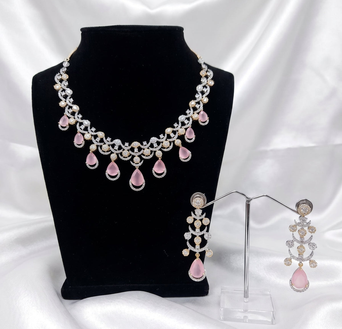 The Rose Quartz Radiance Choker & Drop Earring Set