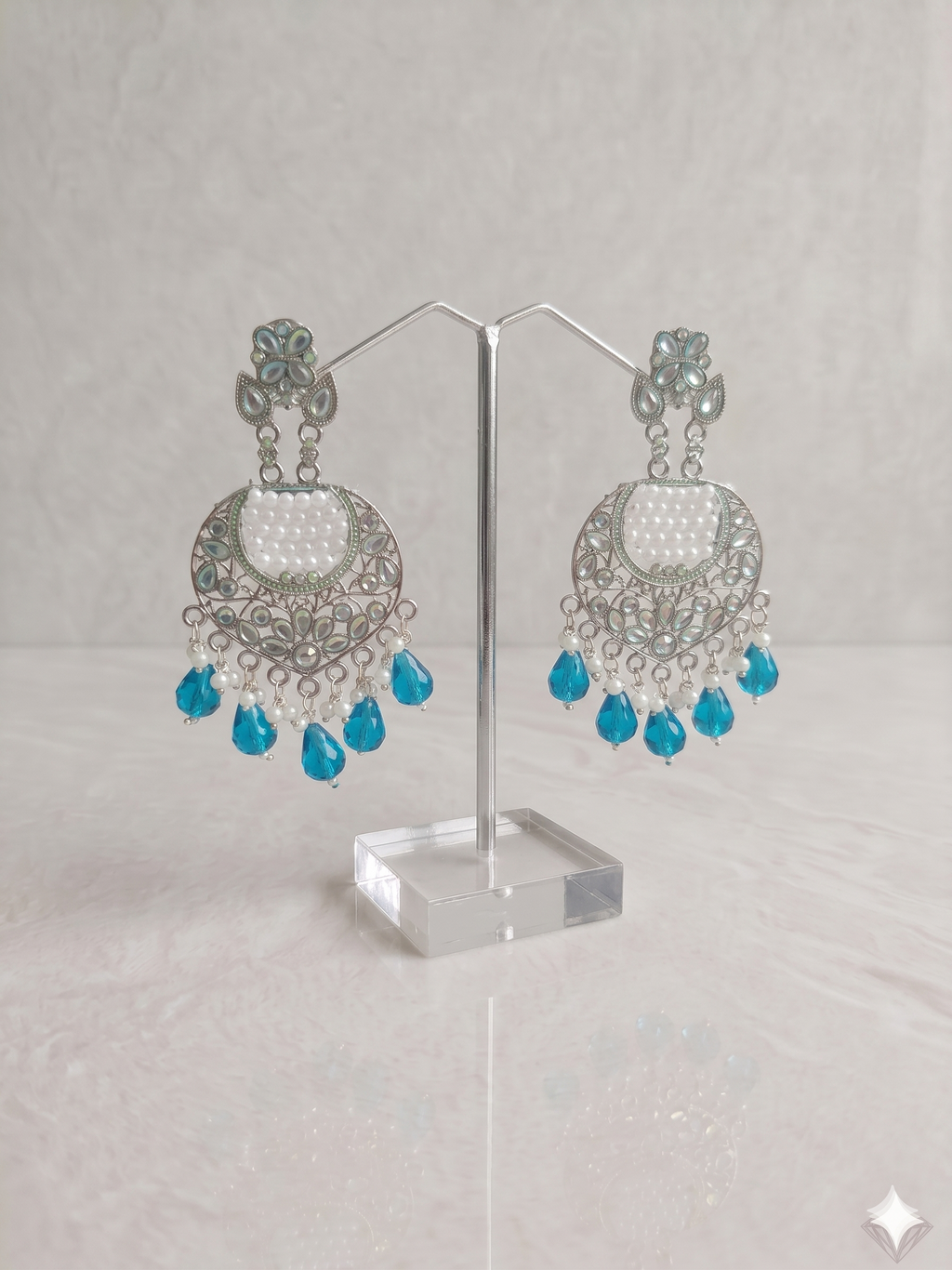 Heritage Pearl Dangle Earrings