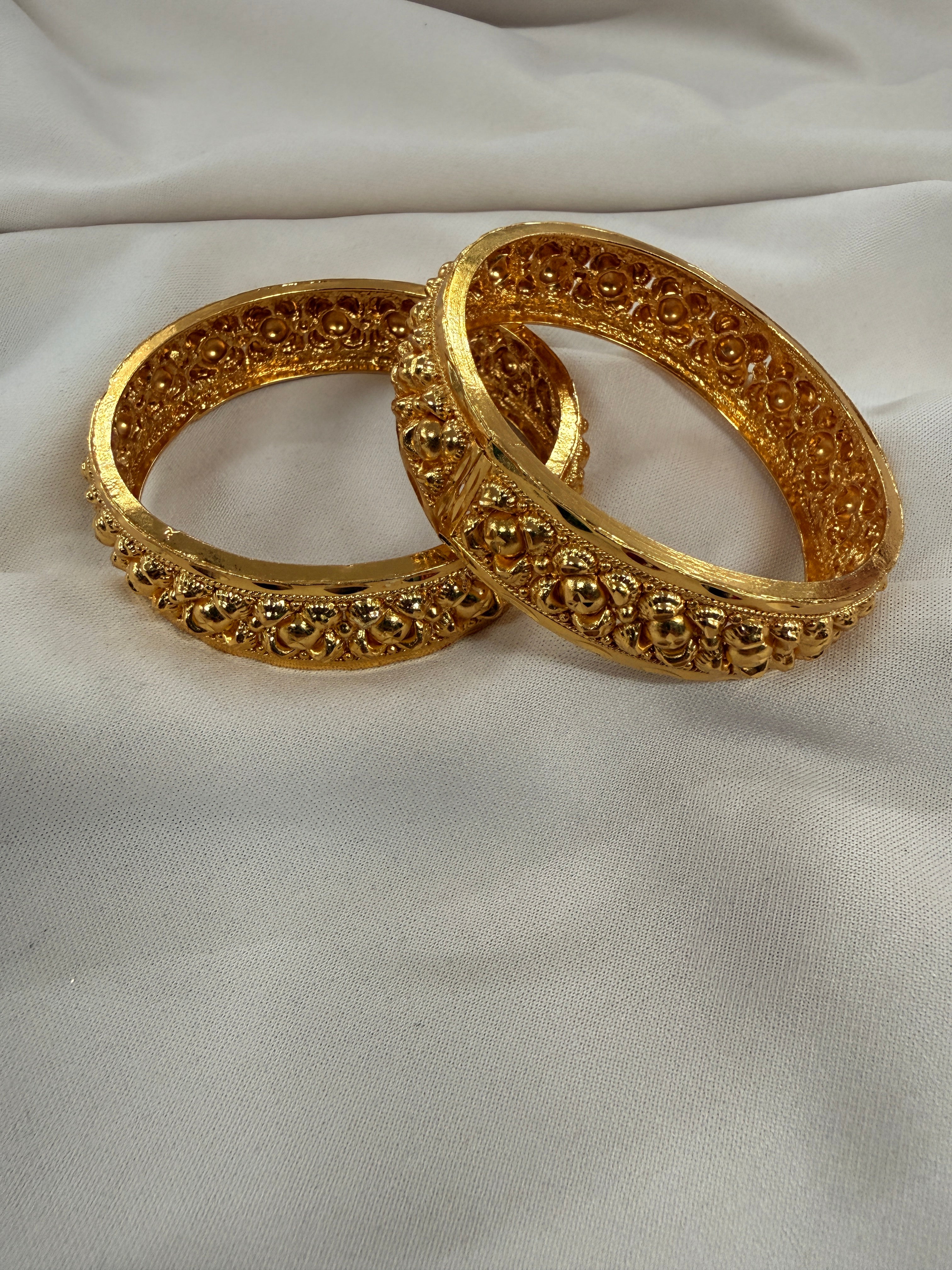The Golden Dewdrop Bangle
